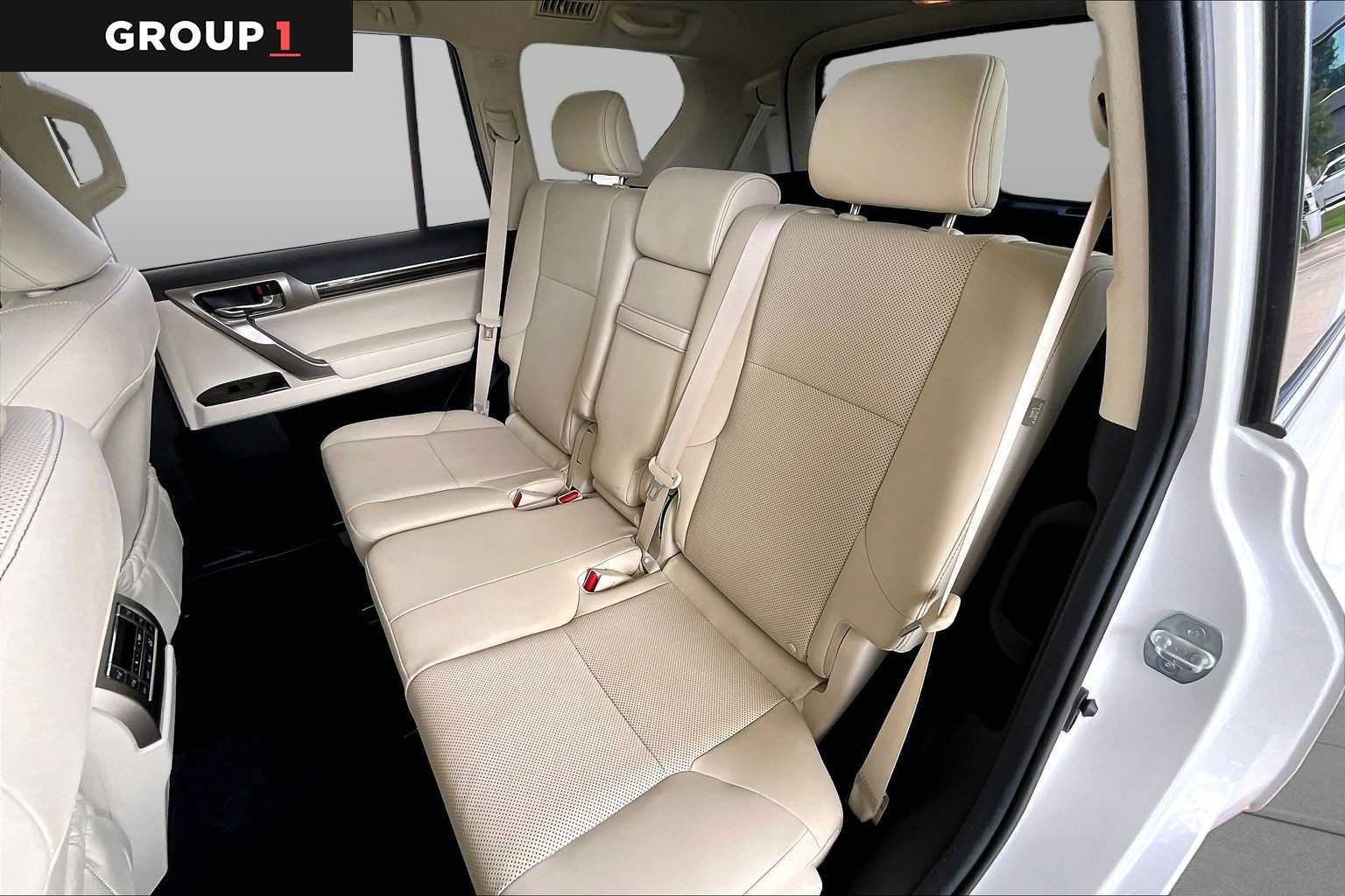 Certified Used 2021 STARFIRE PEARL Lexus Premium image 18