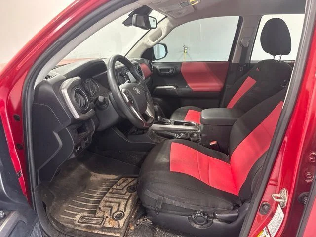 Used 2019 Red Toyota SR5 image 12