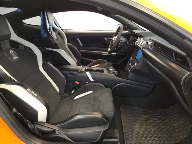 Used 2021 Orange Ford Shelby GT500 image 13