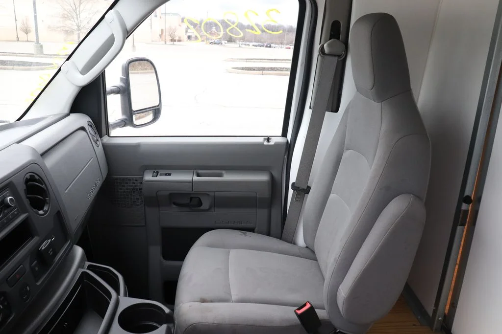 Used 2025 Oxford White Ford Base image 14