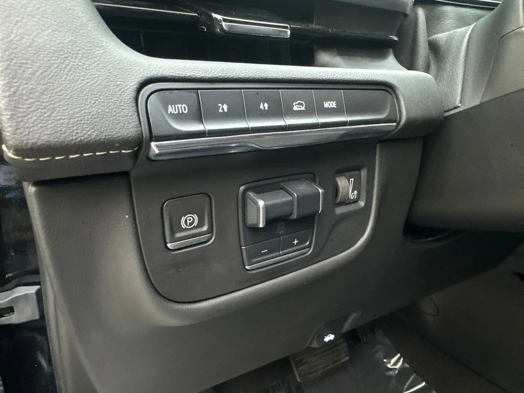 Used 2023 Black Cadillac Sport image 60