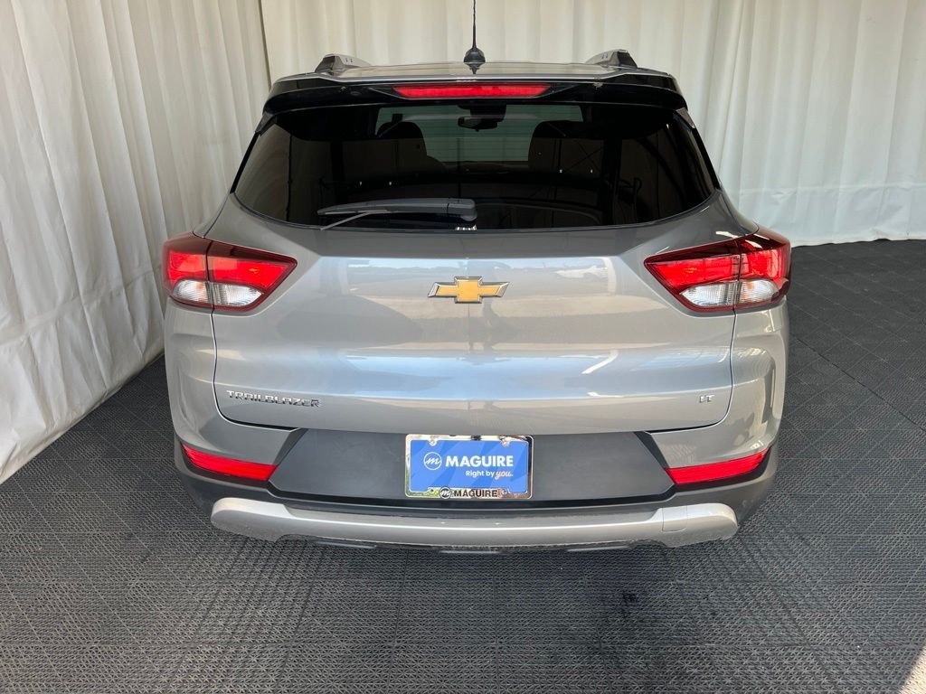 Used 2023 Gray Chevrolet LT image 25