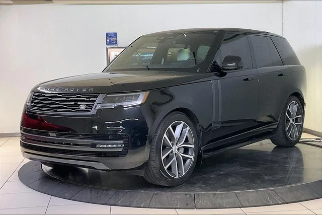 2024 Land Rover Range Rover 3.0 SE SWB's photo