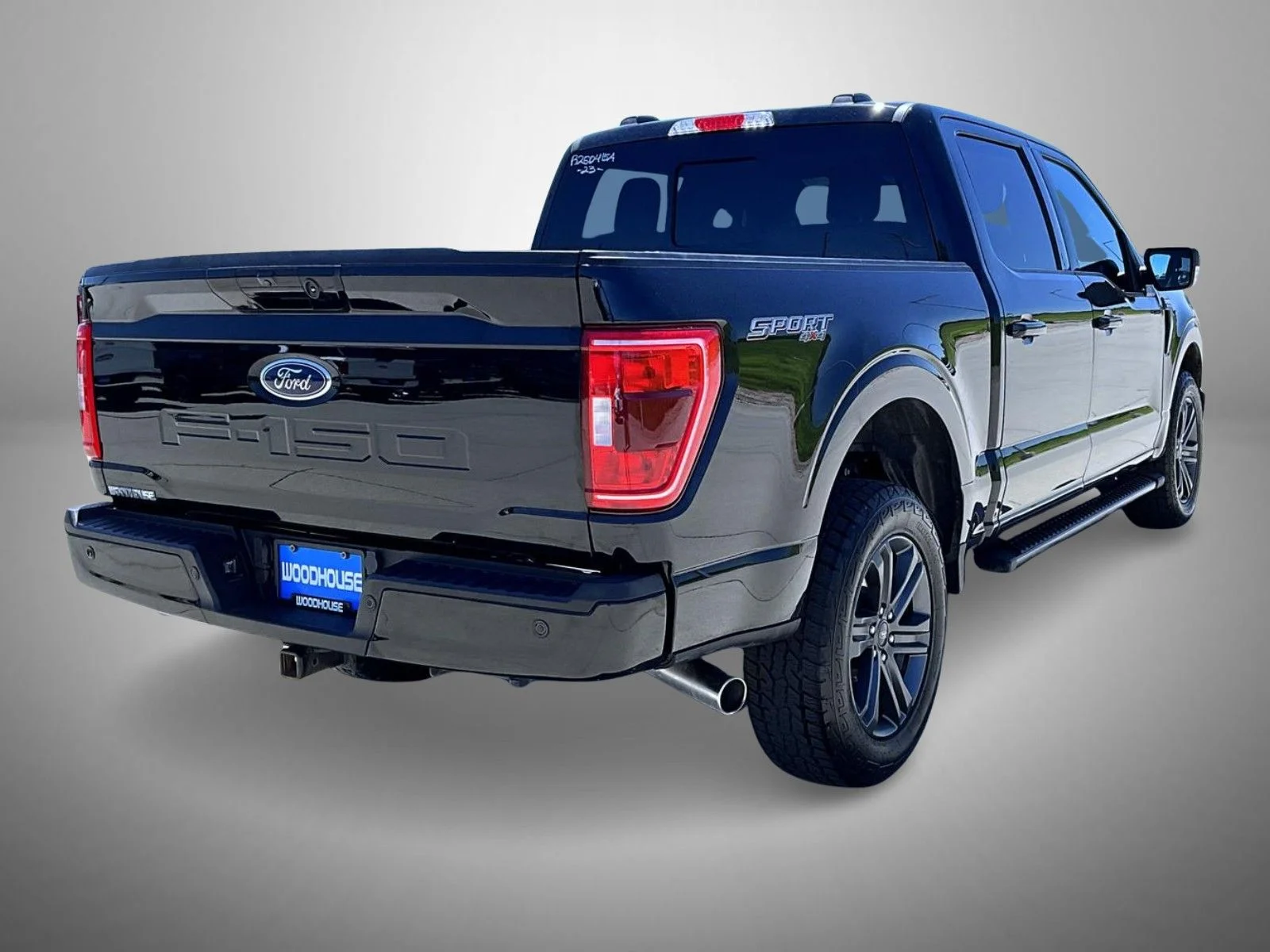 Used 2023 Black Ford XLT image 5