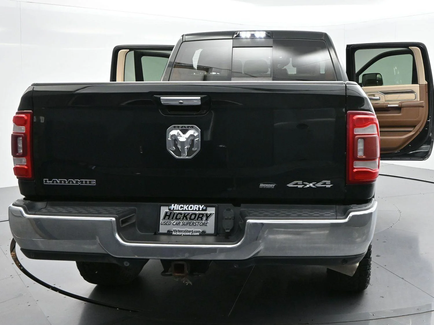 Used 2019 Black Forest Green Pearlcoat Ram Laramie image 41