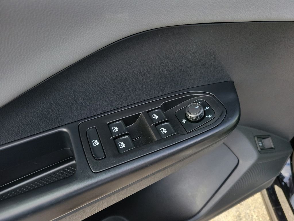 Certified Used 2023 Black Volkswagen 1.5T SE image 11