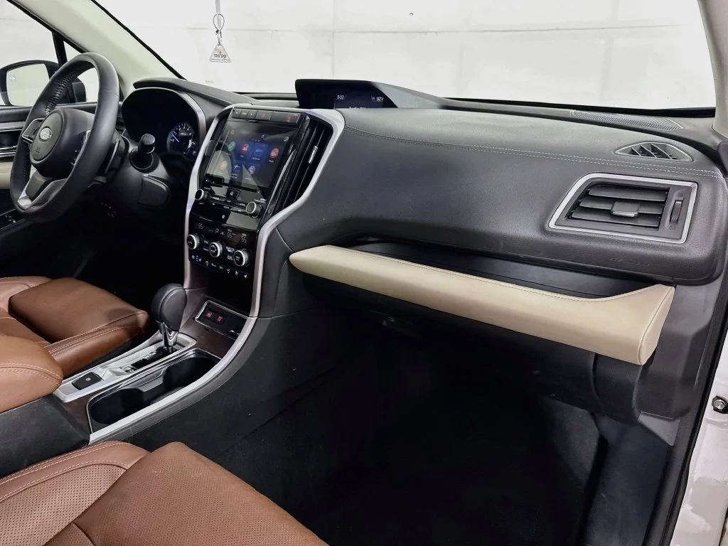 Used 2020 White Subaru Touring image 38