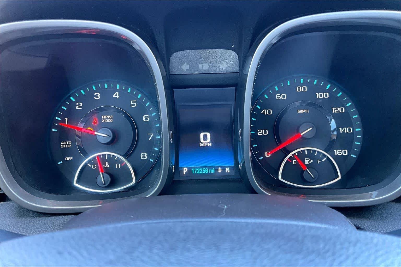 Used 2015 Iridescent Pearl Tricoat Chevrolet LT image 25