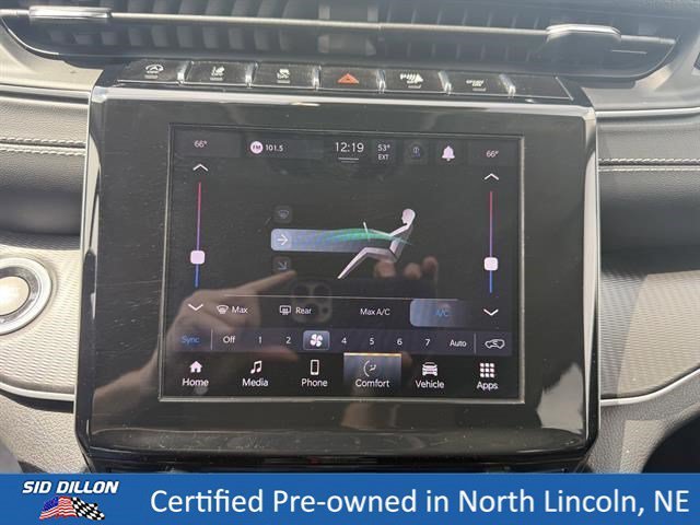 Certified Used 2023 Diamond Black Crystal Pearlcoat Jeep Laredo image 15