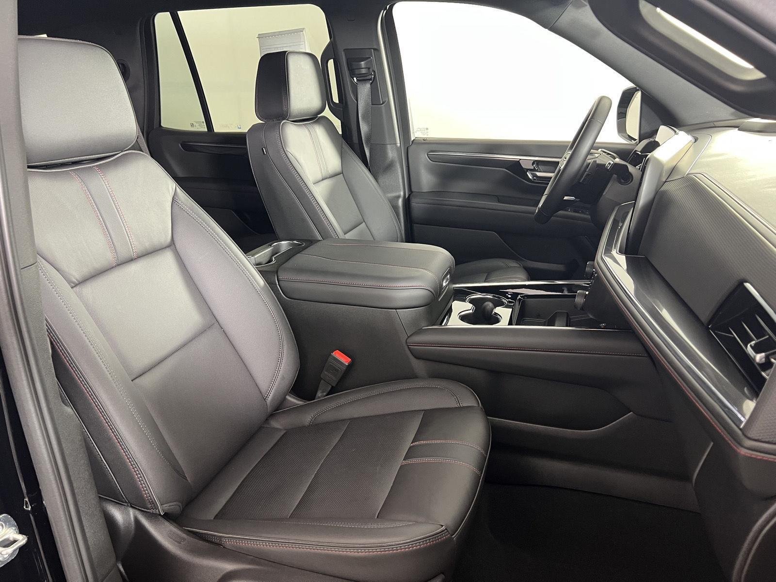 Used 2025 Black Chevrolet RST image 26