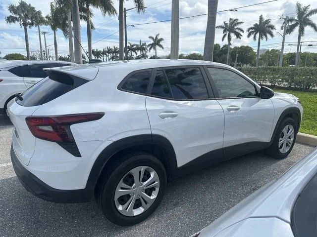 Used 2024 White Chevrolet LS image 3