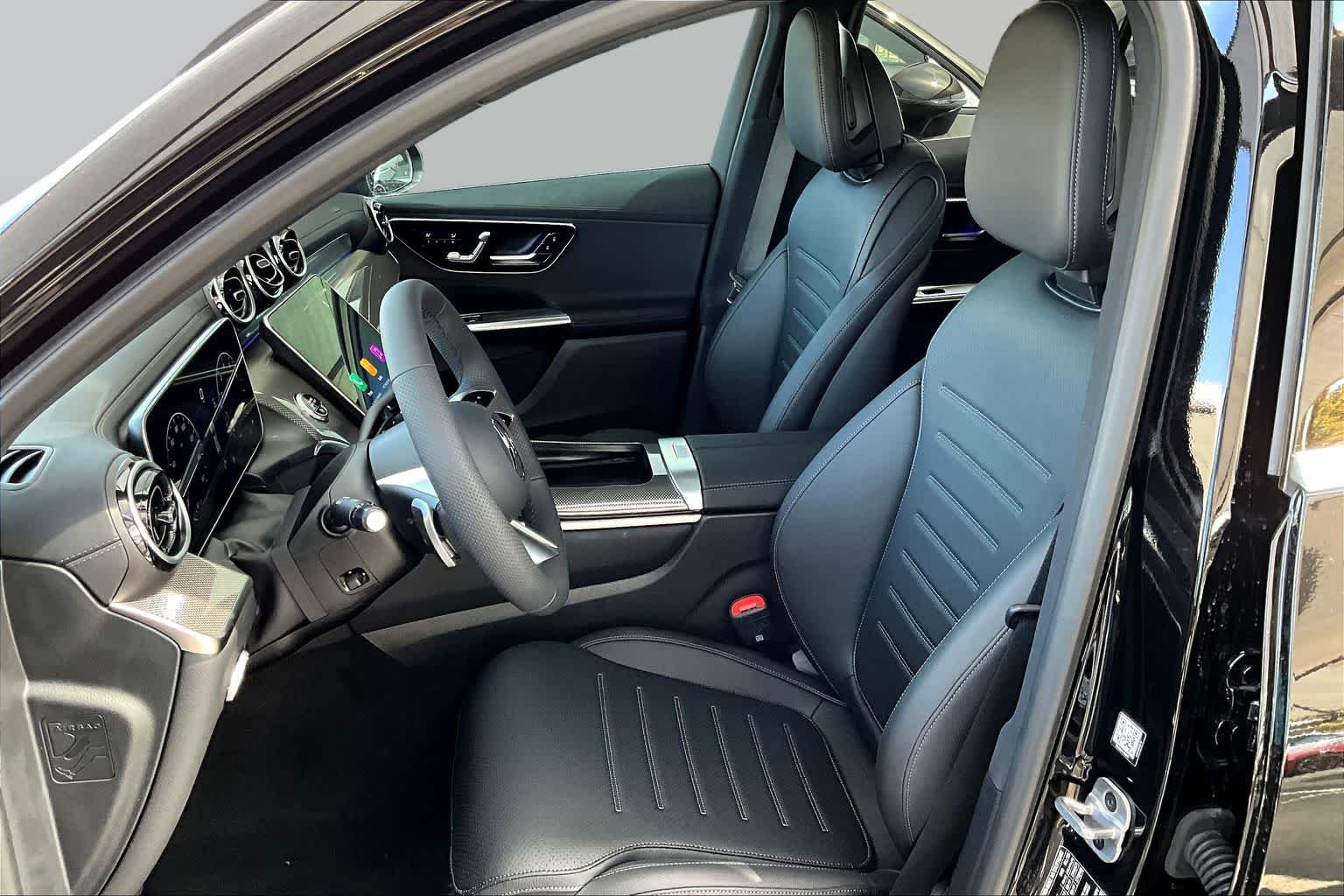 Used 2026 Black Mercedes-Benz GLC 300 image 17