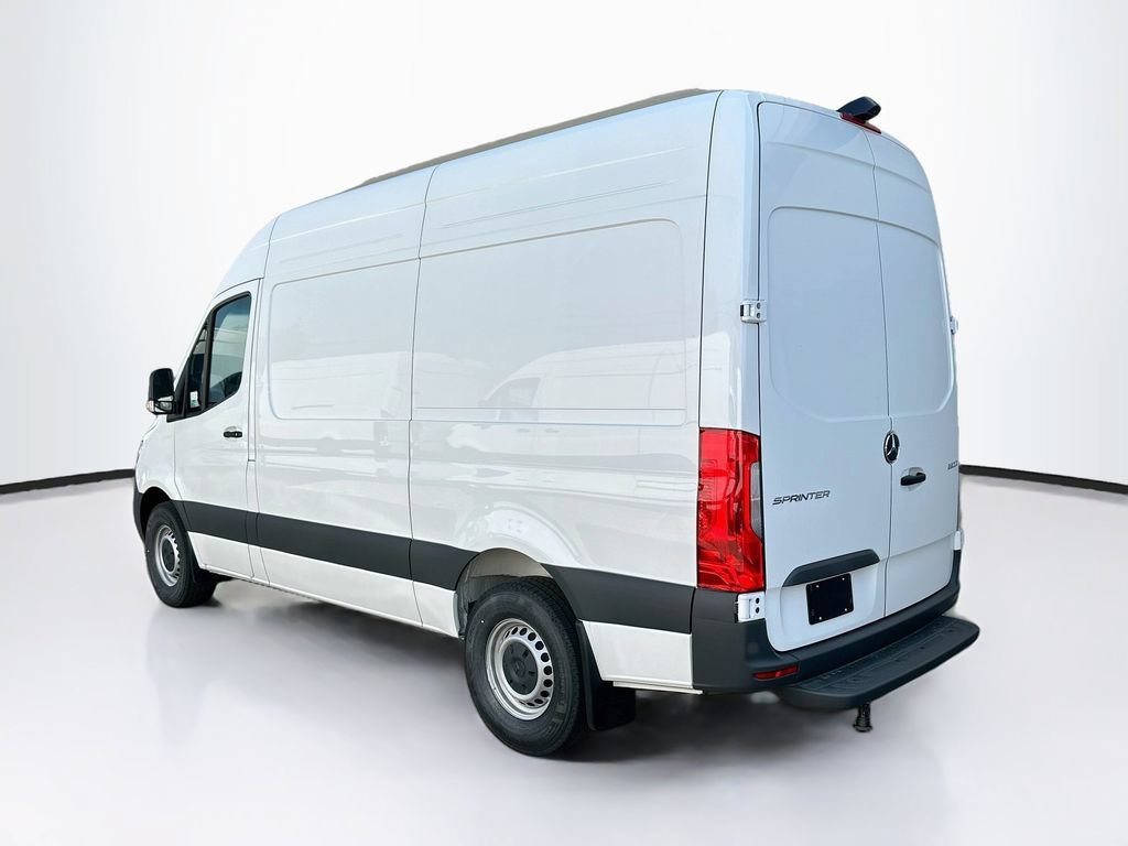 New 2026 Arctic White Mercedes-Benz Cargo 144 WB image 28
