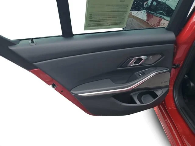 Used 2025 Red BMW M340i image 33