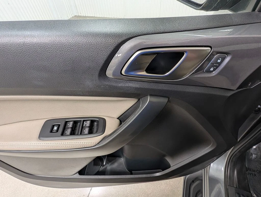 Certified Used 2022 Gray Metallic Ford Lariat image 11