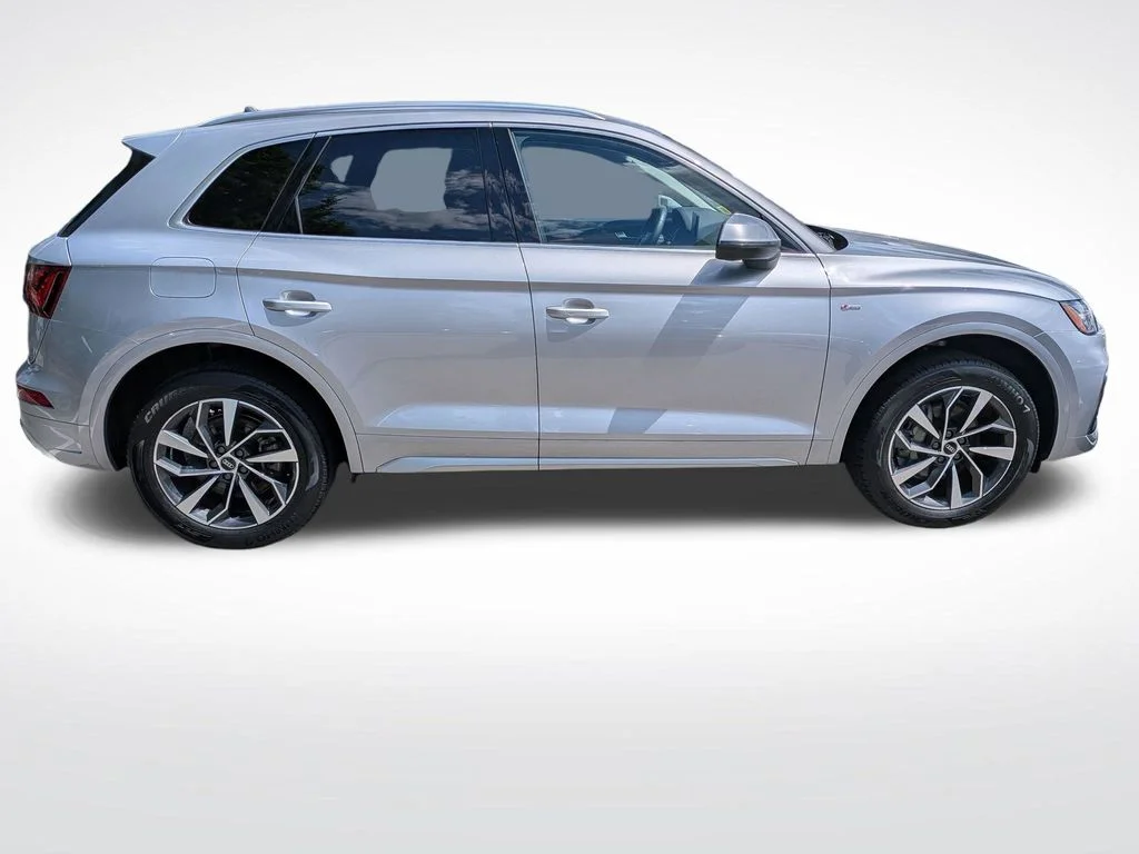 Used 2023 Silver Audi 45 S line Premium image 2