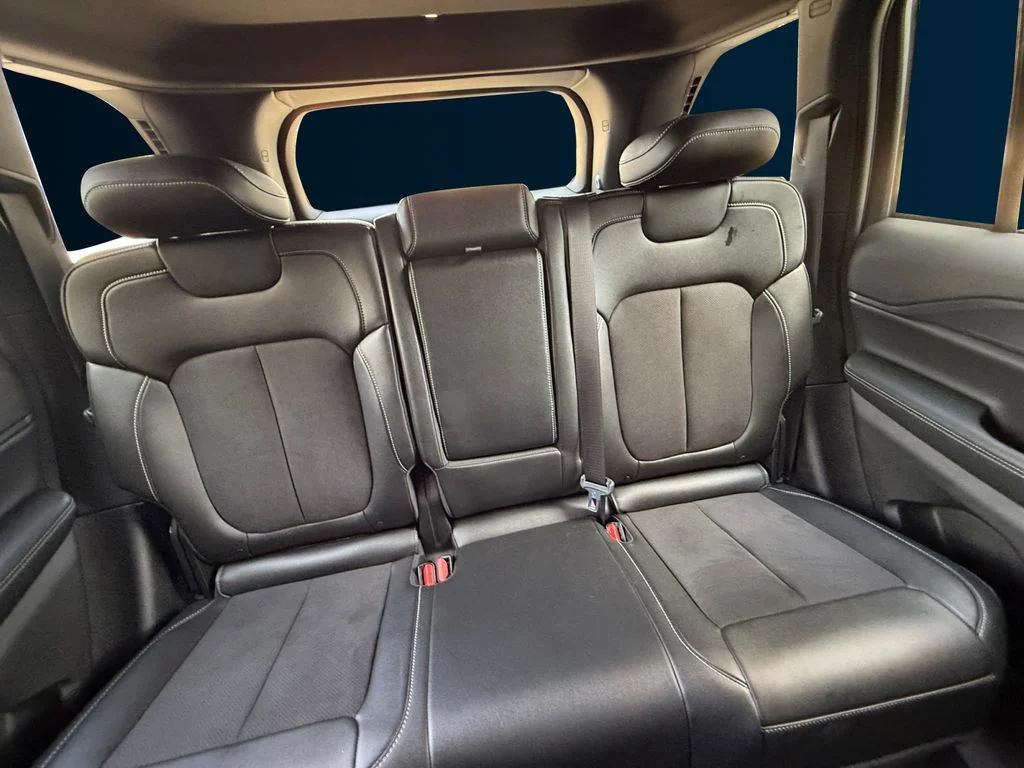 Used 2024 Black Jeep Altitude X image 18