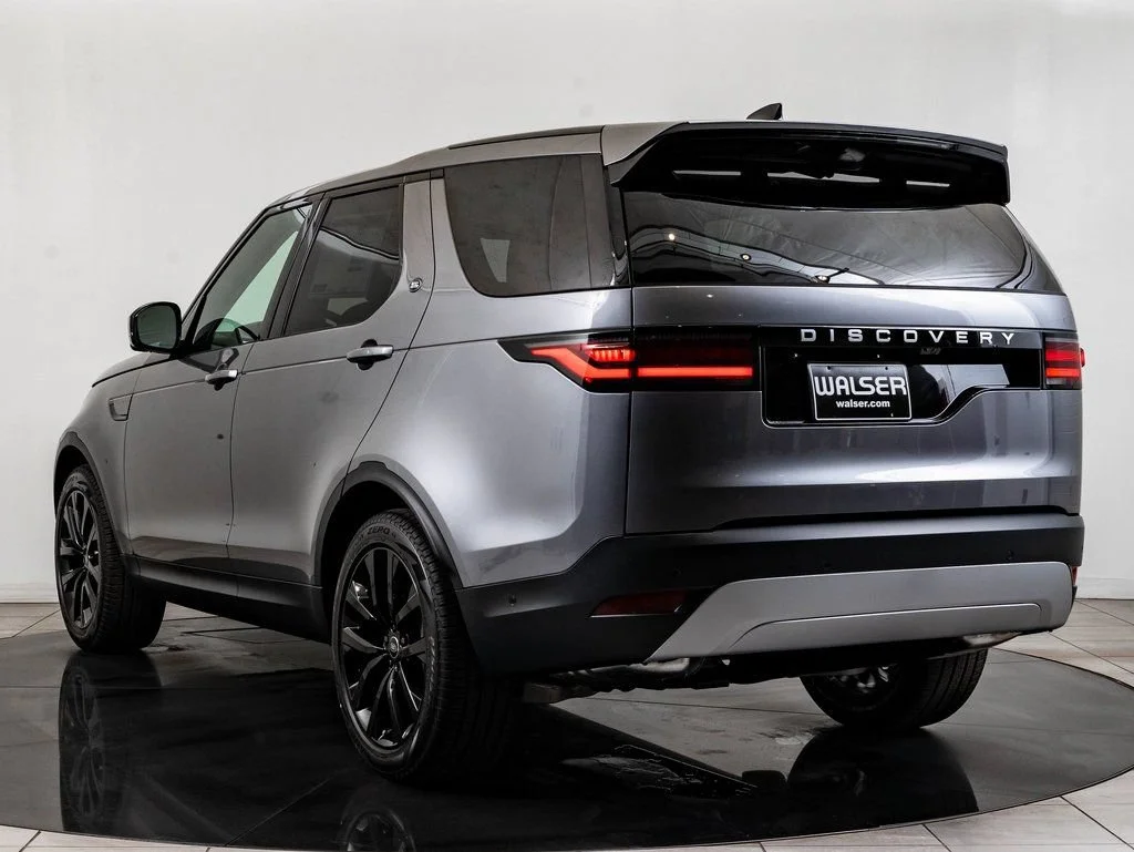 Used 2026 Eiger Gray Metallic Land Rover S image 6