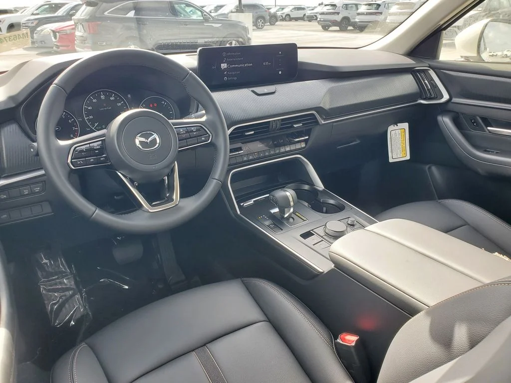Used 2026 Black Mazda 3.3 Turbo Select image 6