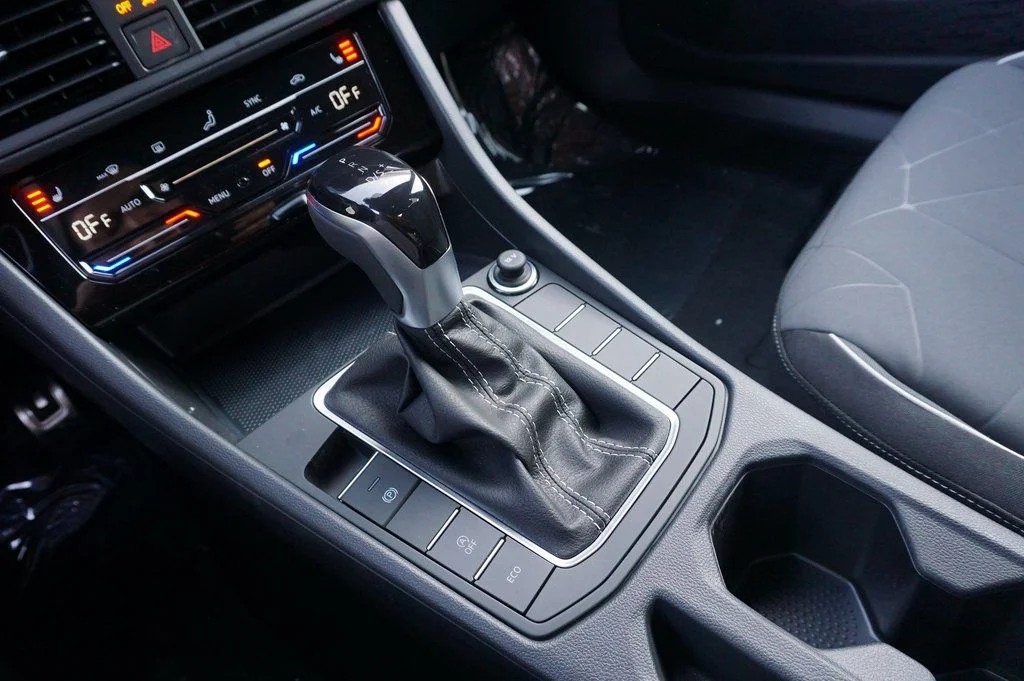 New 2026 White Volkswagen 1.5T Sport image 16