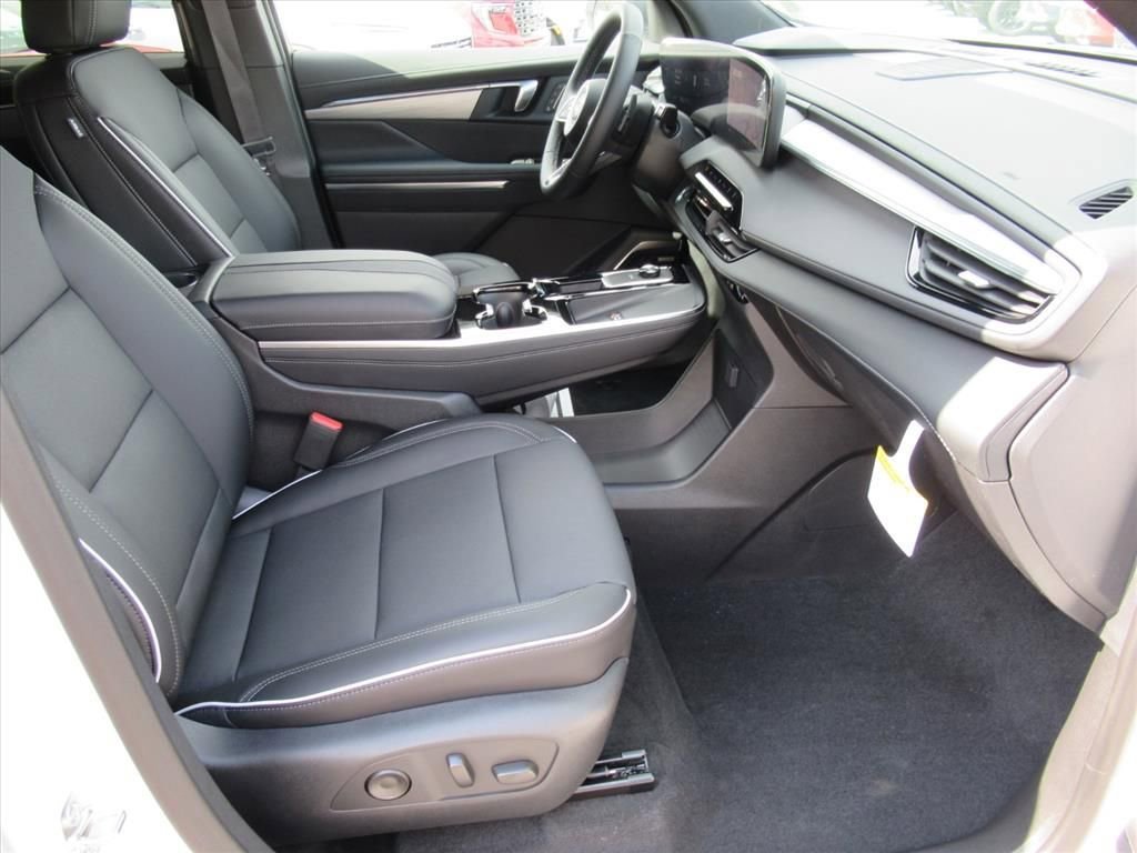 New 2026 Summit White Buick Preferred image 10