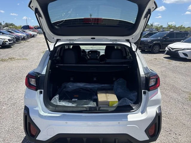 New 2026 CRYSTAL WHITE PEARL Subaru Limited image 23
