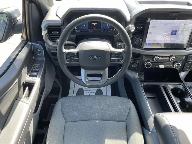 New 2026 Carbonized Gray Metallic Ford XLT image 12