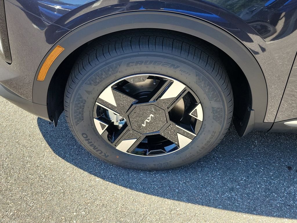 New 2026 Gray Kia LX image 37