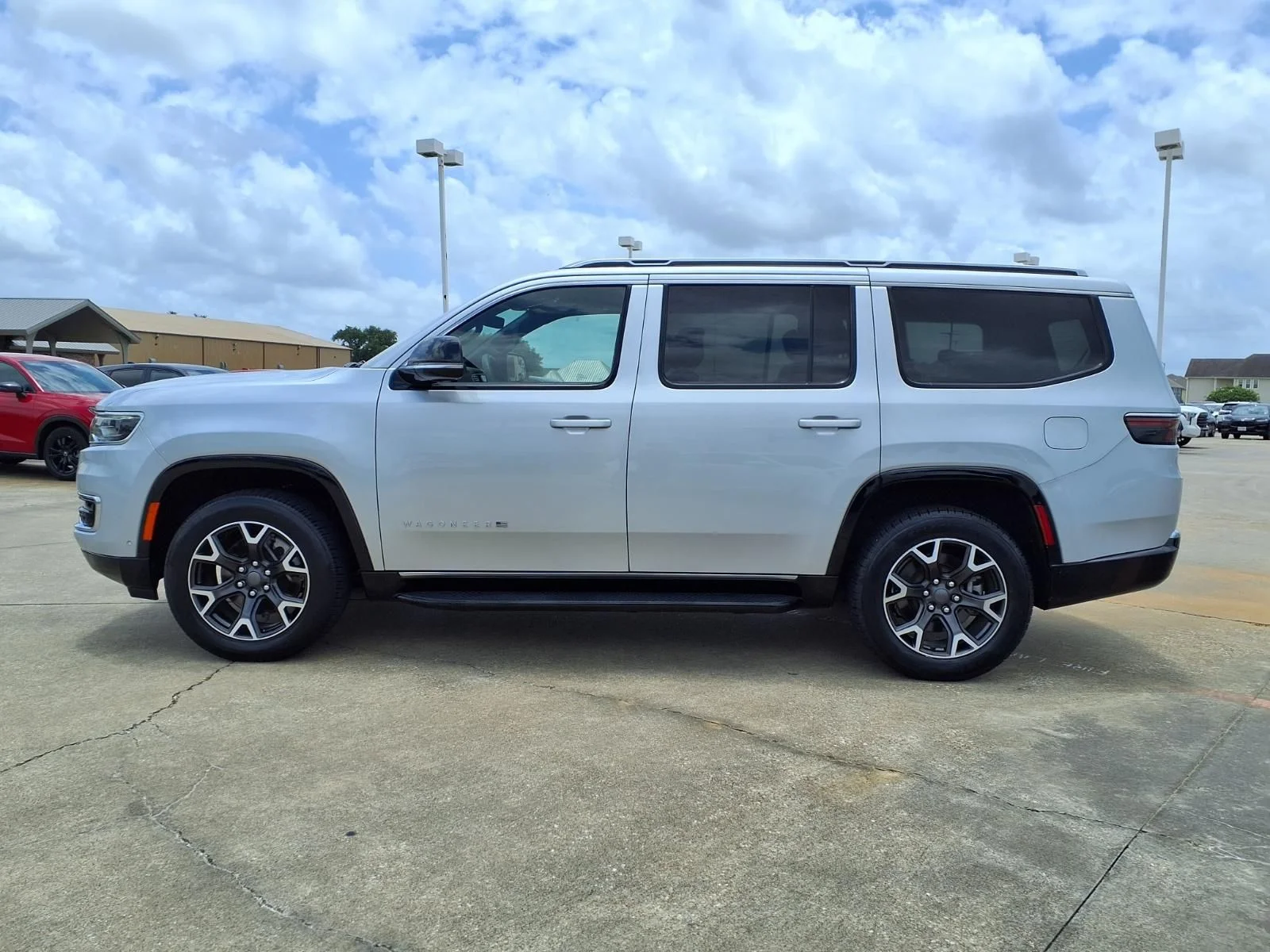 Used 2024 Silver Jeep Series III image 9
