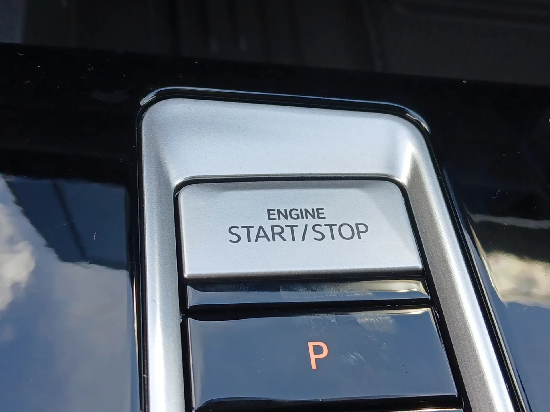 New 2026 Deep Black Pearl Volkswagen 2.0T Peak Edition image 15