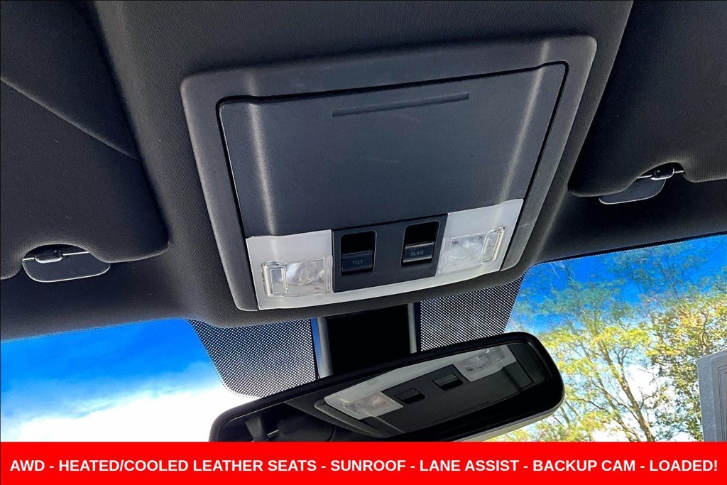 Used 2016 Black Ford SHO image 17