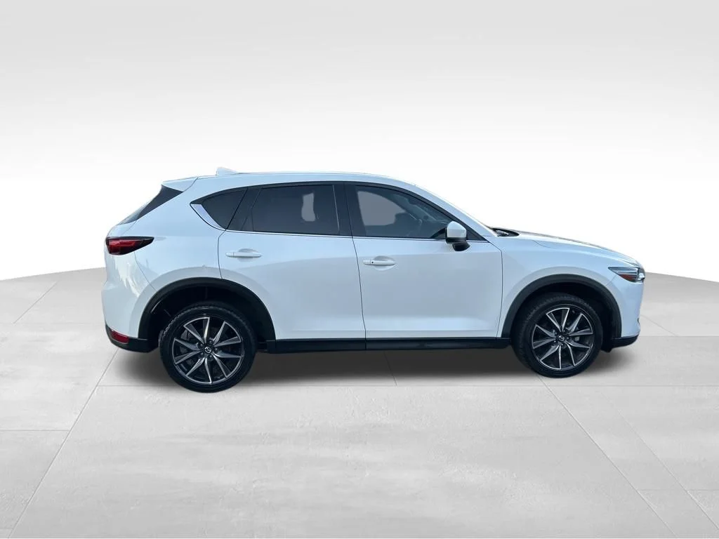 Used 2018 White Mazda Grand Touring image 6