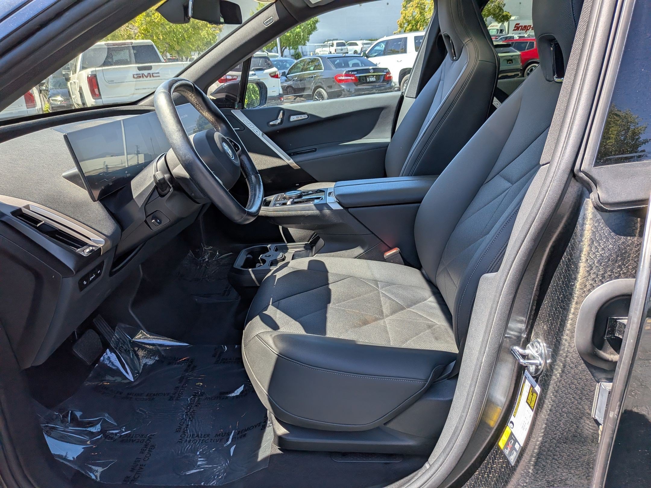 2025 BMW iX 50 - Photo 25