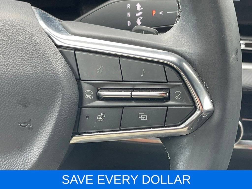 Used 2025 White Chevrolet LT image 17