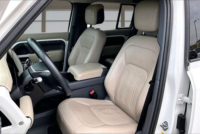 Used 2020 White Land Rover HSE image 23