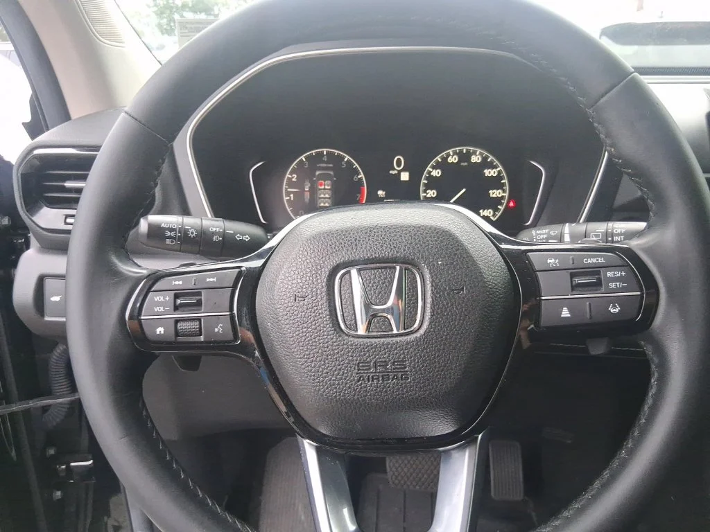 Used 2025  Honda  image 11