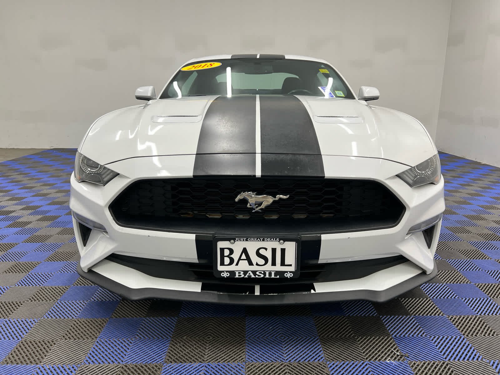 Used 2018 Oxford White Ford EcoBoost image 4