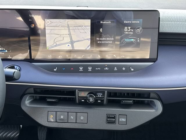 New 2026 Seabreeze Blue Pearl / Super Black Two-tone Nissan SV+ image 17