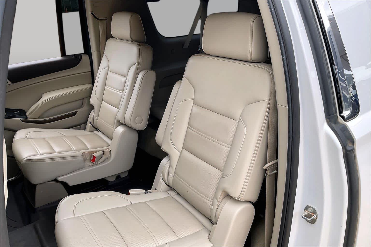 Used 2018 WHITE FROST TRICOAT GMC Denali image 20