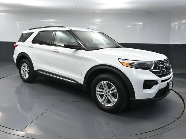 Used 2022 White Ford XLT image 1