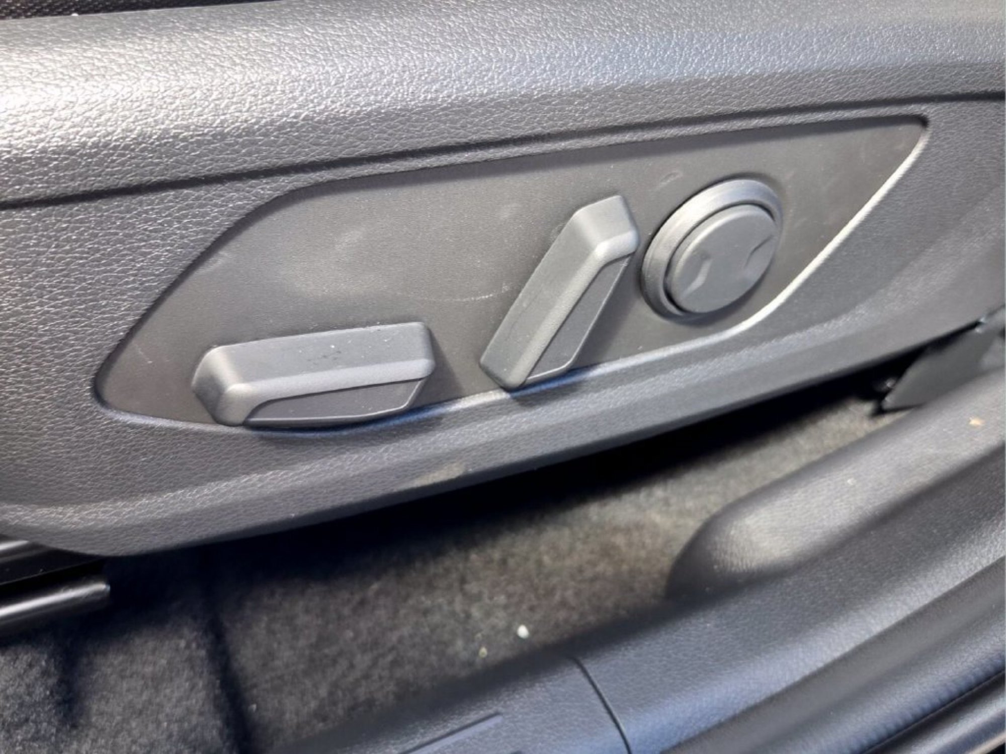 New 2026 Ebony Black Kia EX image 20