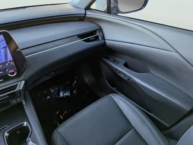 Used 2024 White Lexus 350 Premium image 16