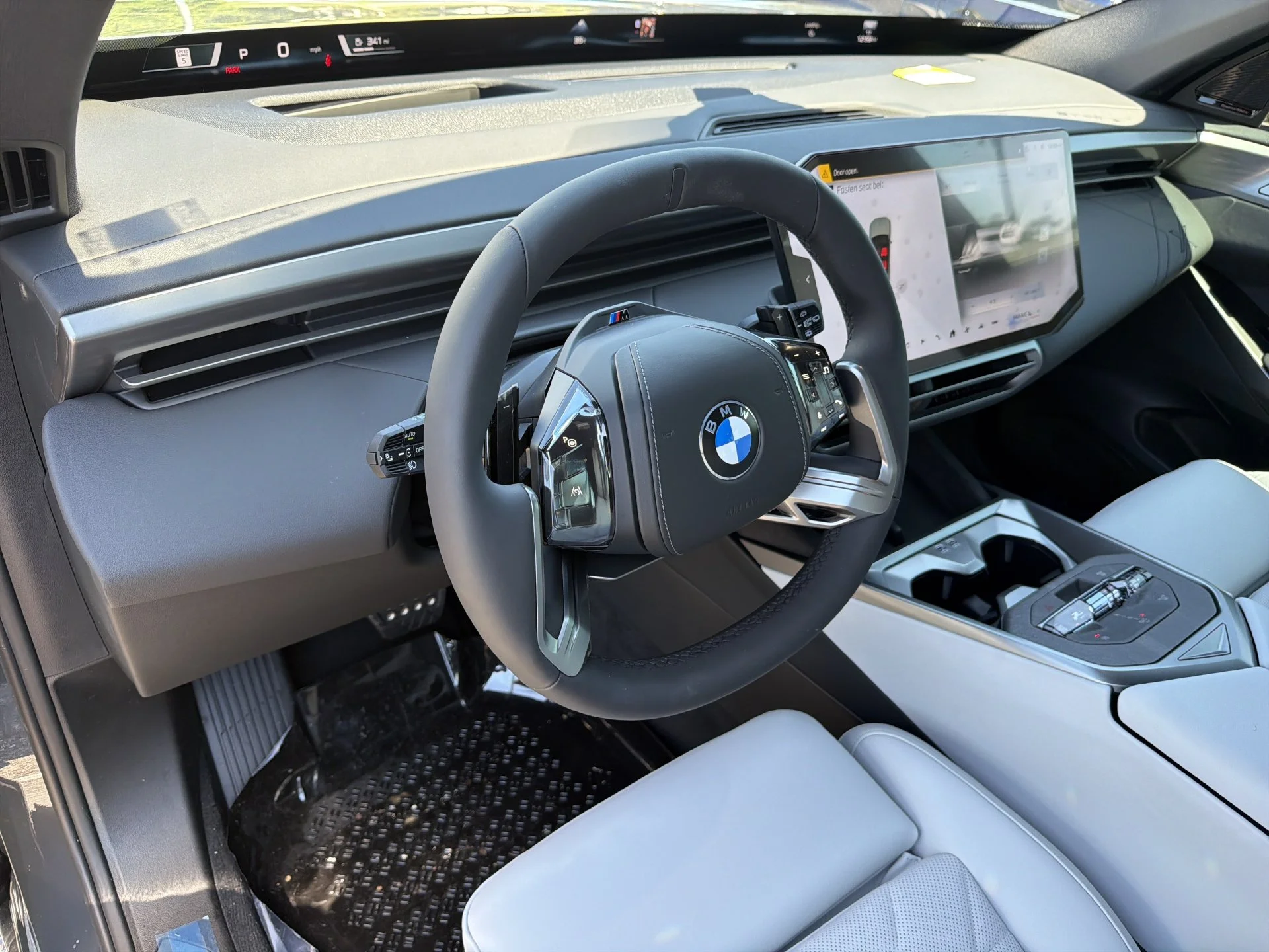 New 2027 Dravit Grey Metallic BMW  image 22