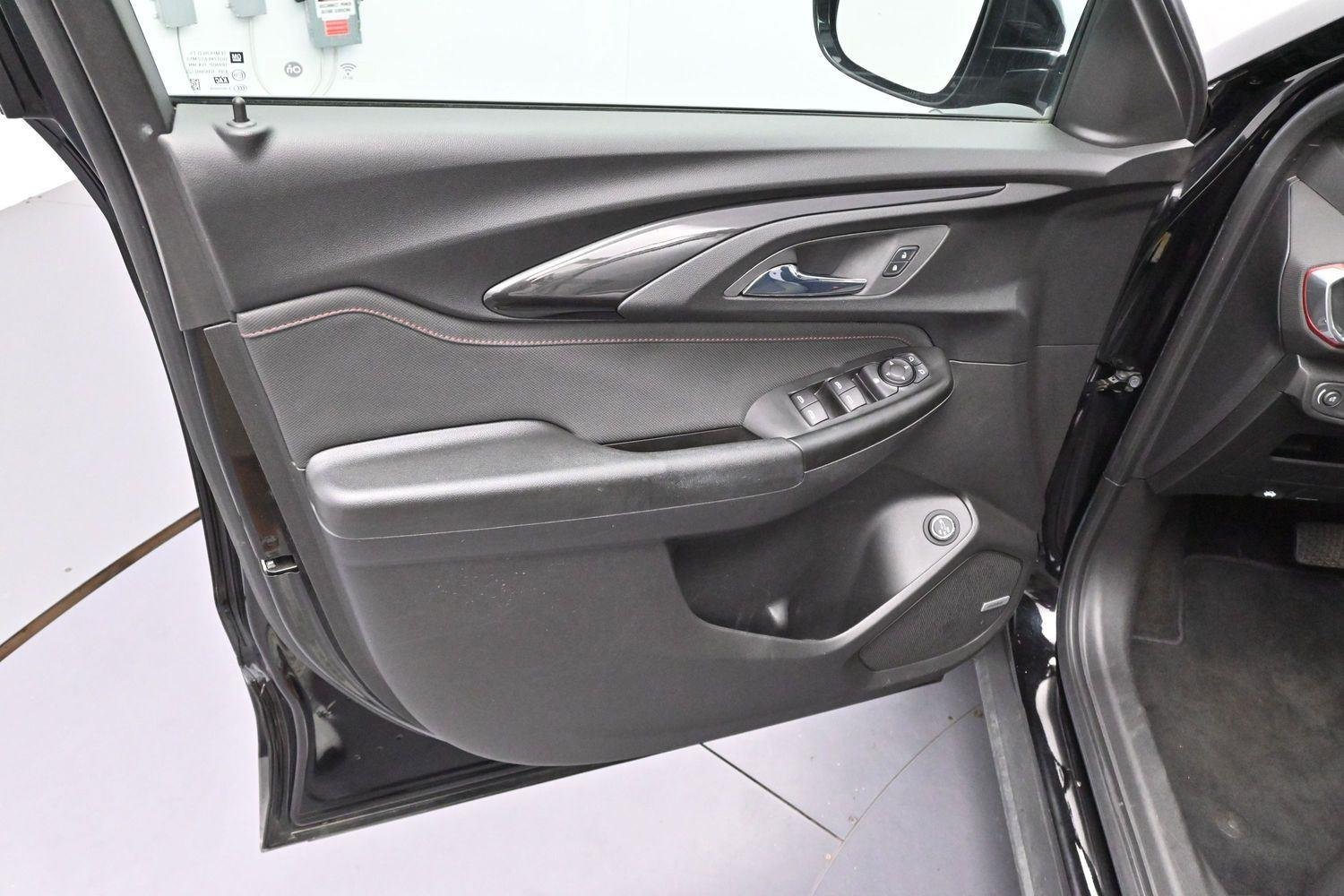 Used 2022 Mosaic Black Metallic Chevrolet RS image 9