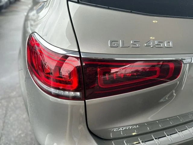 Used 2023 Silver Mercedes-Benz GLS 450 image 28