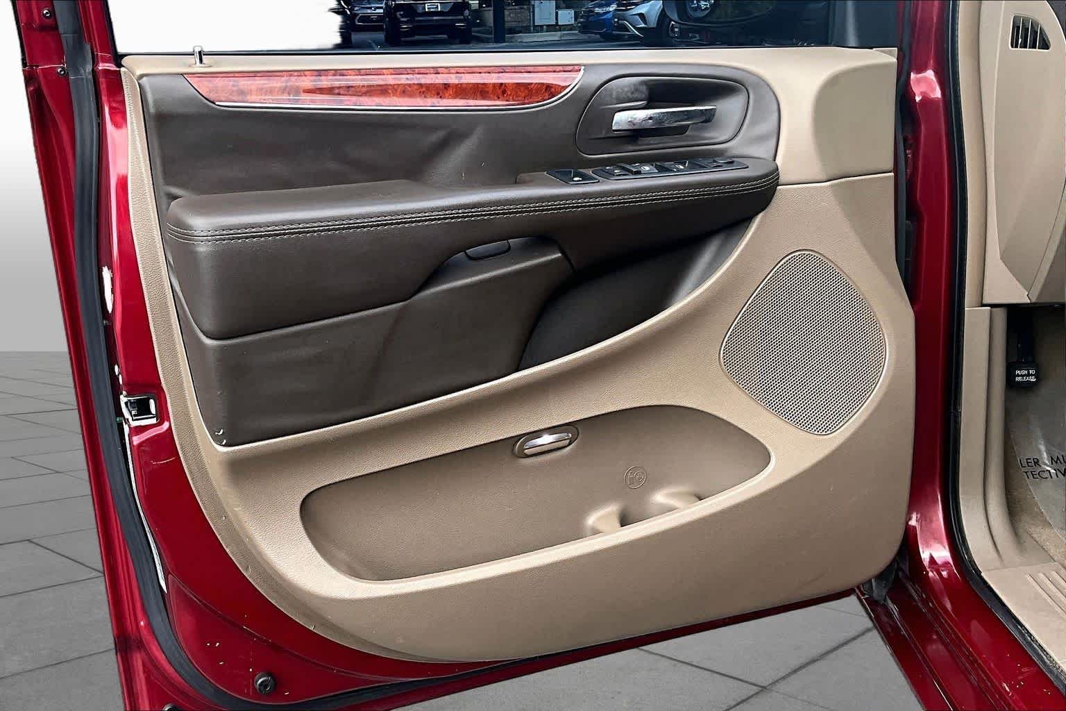 Used 2016 Deep Cherry Red Crystal Pearlcoat Chrysler Touring image 22