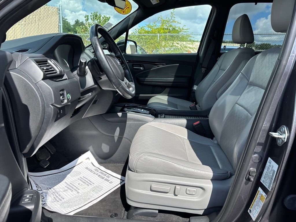 Used 2021 Gray Honda Touring image 12