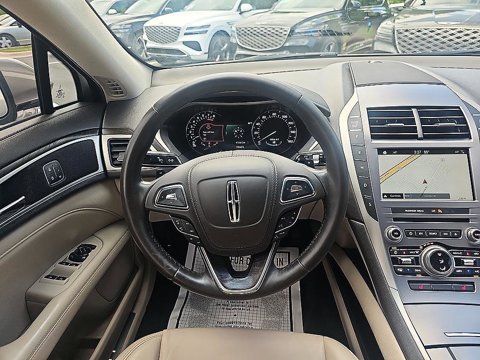 Used 2018 Mocha Metallic Lincoln Select image 18