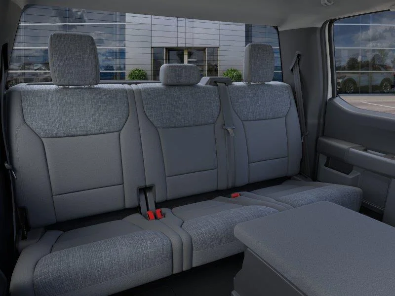New 2026 Oxford White Ford XLT image 11