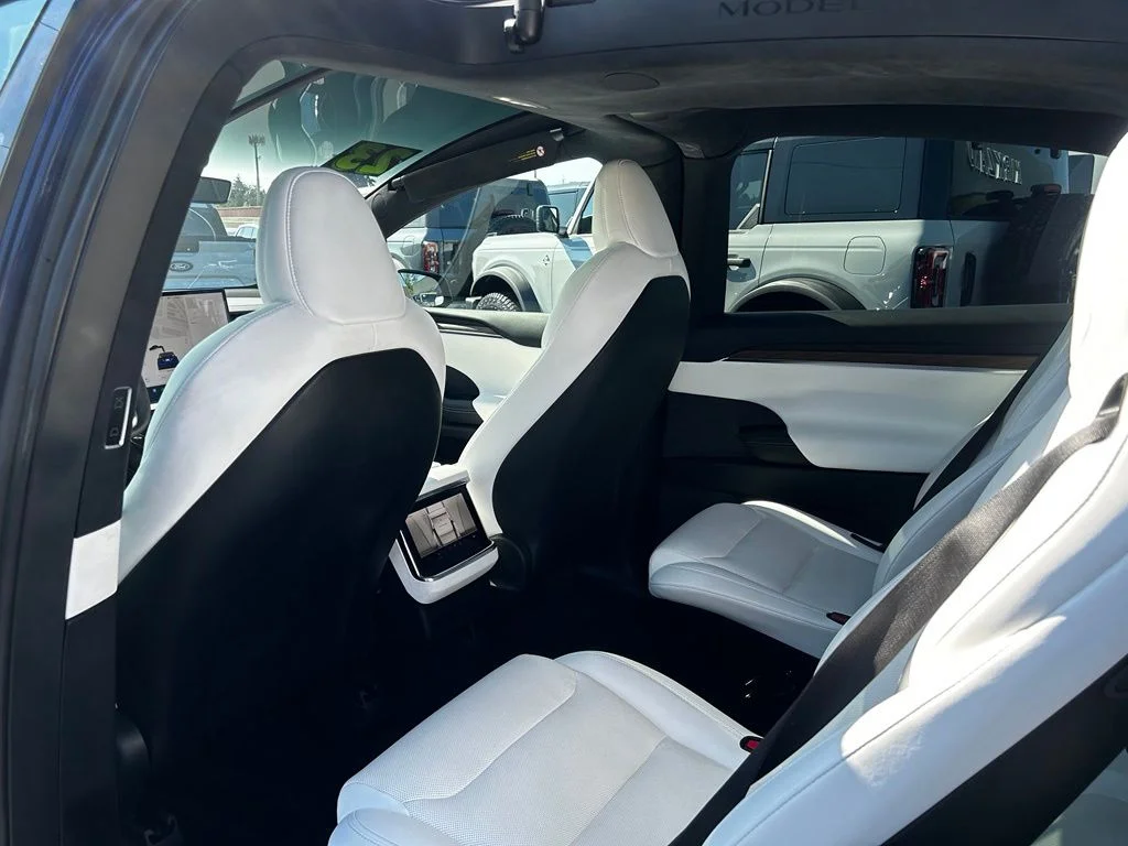 Used 2023 Deep Blue Metallic Tesla Standard Range image 10